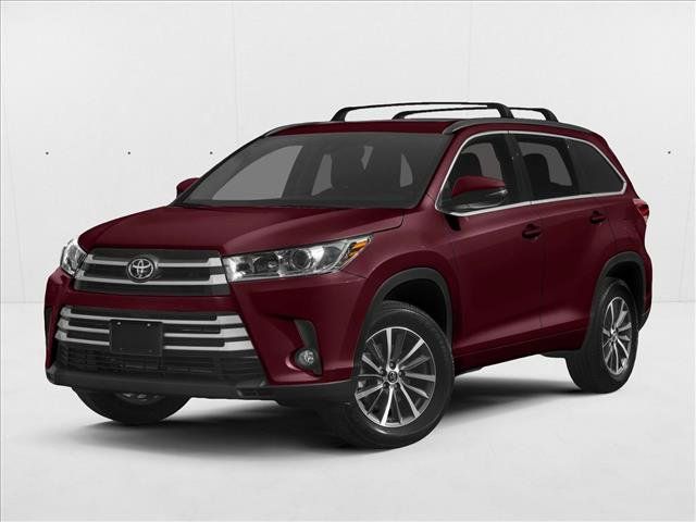 Used 2019 Toyota Highlander XLE AWD/4WD image 1