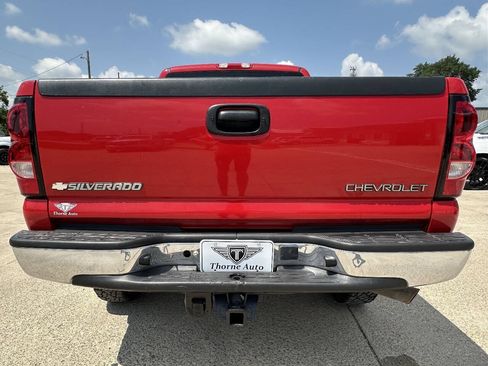 Used 2004 Chevrolet Silverado 2500 LS AWD/4WD image 9