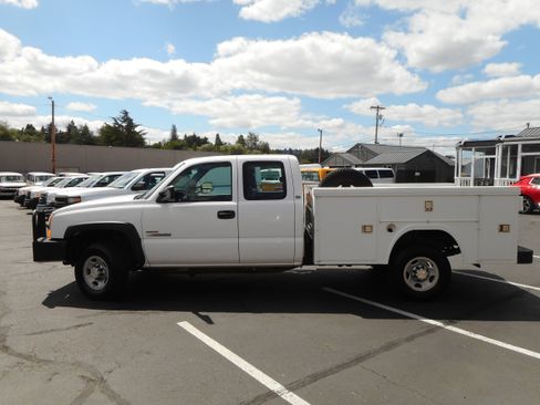 Used 2003 Chevrolet Silverado 2500 4x4 Extended Cab image 6