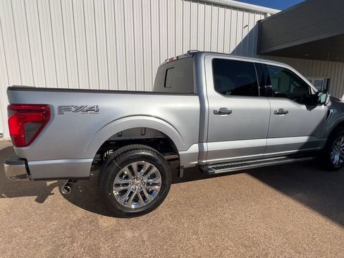 New 2026 Ford F150 XLT w/ Equipment Group 302A MID AWD/4WD image 8