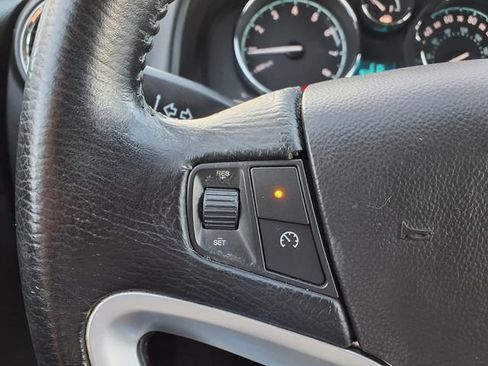 Used 2015 Chevrolet Captiva Sport LT w/ Convenience Package FWD image 14
