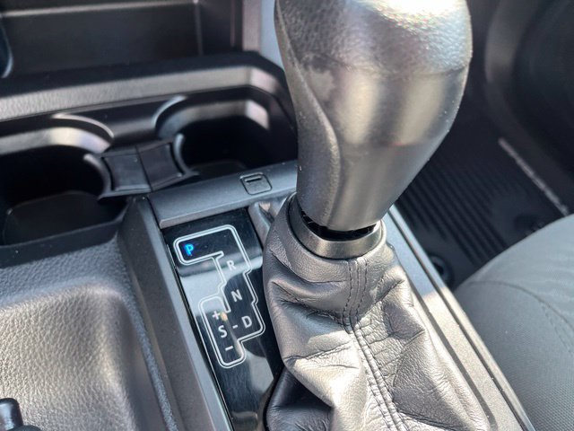 Used 2020 Toyota Tacoma SR w/ SX Package AWD/4WD image 18