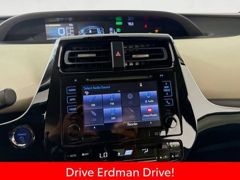 Certified 2018 Toyota Prius Three FWD image 16
