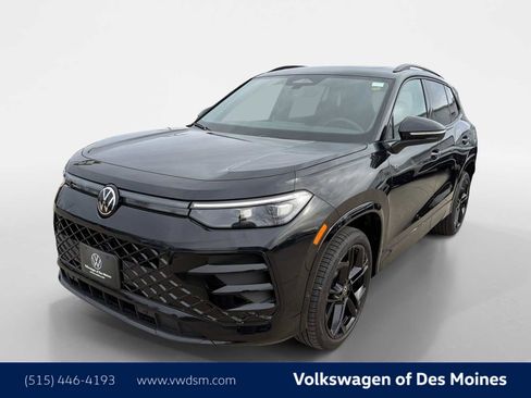 New 2026 Volkswagen Tiguan SE R-Line AWD/4WD image 1