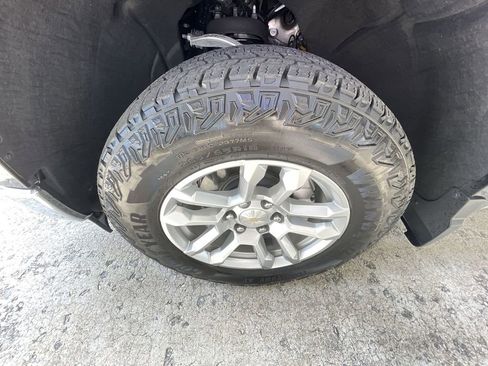 Certified 2023 Chevrolet Silverado 1500 LT AWD/4WD image 30