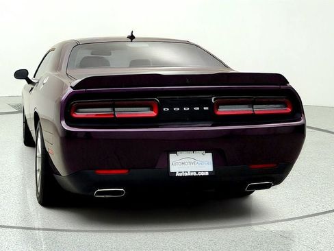 Used 2020 Dodge Challenger SXT w/ Plus Package RWD image 6