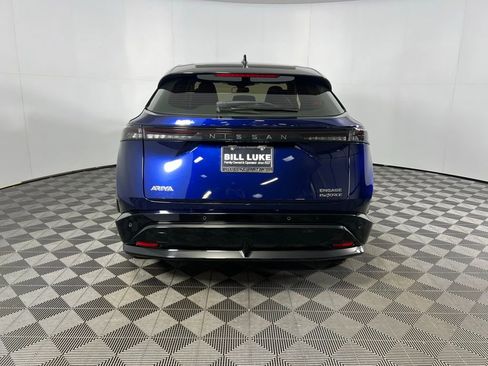 Used 2023 Nissan Ariya AWD image 9