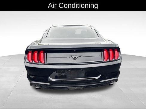 Used 2018 Ford Mustang Coupe RWD image 3