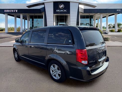 Used 2011 Dodge Grand Caravan Crew FWD image 3