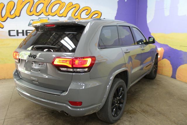 Used 2020 Jeep Grand Cherokee Altitude AWD/4WD image 5