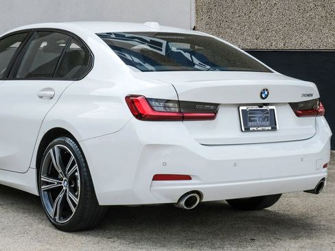 Used 2023 BMW 330i Sedan w/ Convenience Package RWD image 14