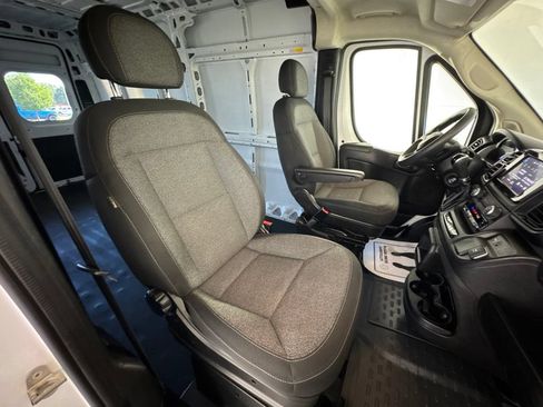Used 2023 RAM ProMaster 2500 FWD image 32