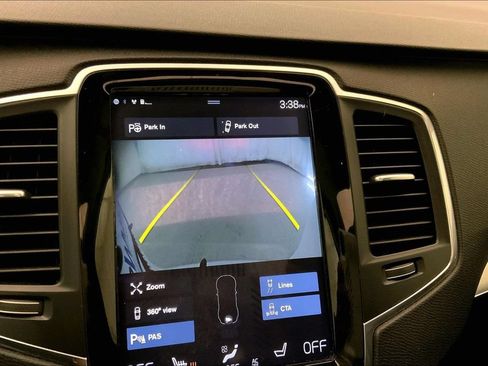 Used 2017 Volvo XC90 T6 Momentum w/ Vision Package AWD/4WD image 17