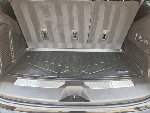 Used 2021 Chevrolet Tahoe Z71 w/ Z71 Off-Road Package image 40