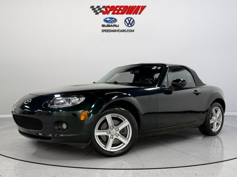 Used 2008 MAZDA MX-5 Miata Sport image 4