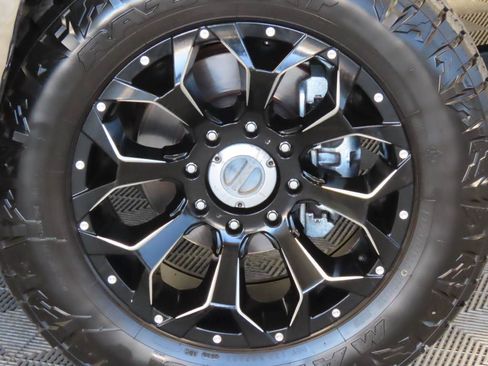 Used 2017 Ford F250 Lariat w/ Lariat Value Package AWD/4WD image 6