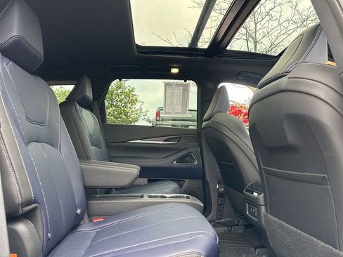 Certified 2026 INFINITI QX60 Sport w/ Dark Cargo Package AWD/4WD image 35