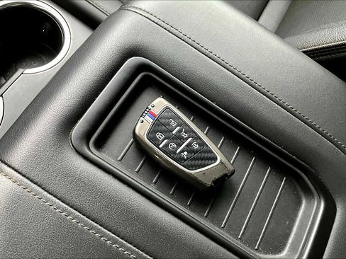 Used 2023 Chevrolet Suburban High Country w/ Premium Package 2 image 13