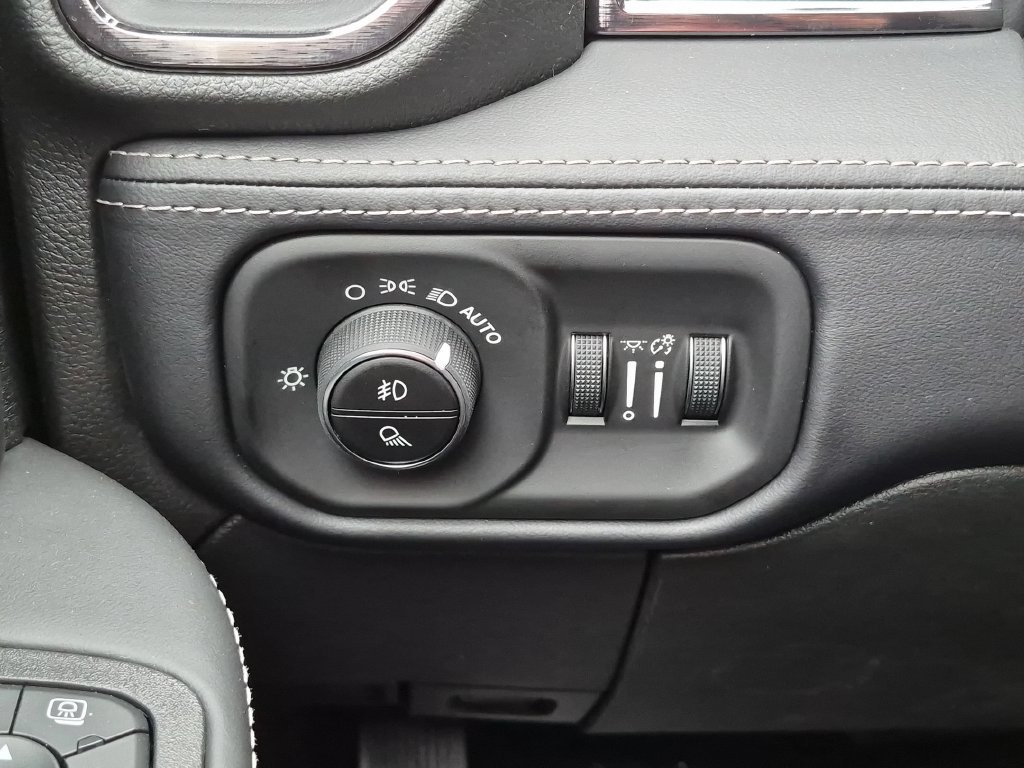 New 2027 RAM 3500 Limited AWD/4WD image 18