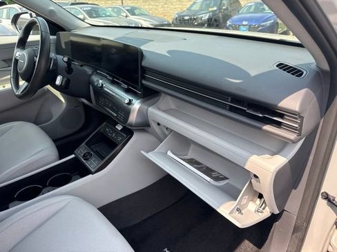 Used 2024 Hyundai Kona Limited AWD/4WD image 24