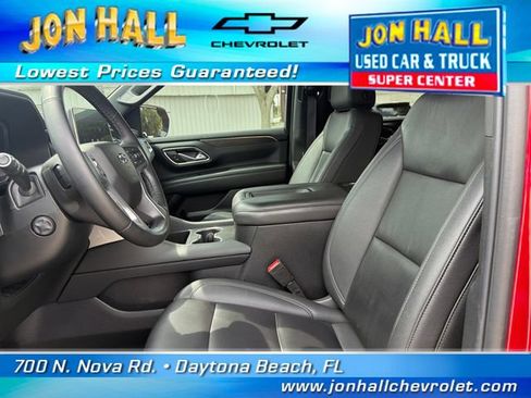 Used 2024 Chevrolet Suburban Z71 w/ Luxury Package AWD/4WD image 19
