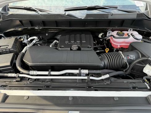 Used 2017 Chevrolet Silverado 1500 LT w/ All Star Edition AWD/4WD image 31