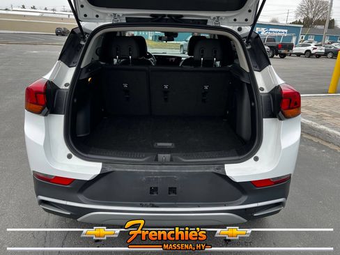 Used 2025 Buick Encore GX Preferred AWD/4WD image 5