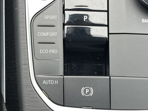 Certified 2023 BMW M340i w/ Premium Package image 9