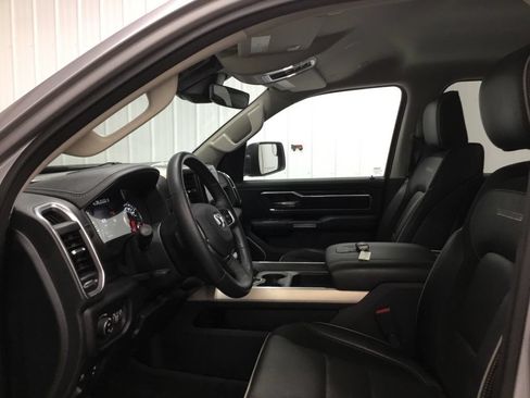Used 2022 RAM 1500 Laramie AWD/4WD image 3