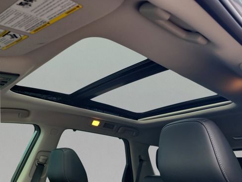 New 2026 Nissan Pathfinder SL w/ SL Premium Package image 39