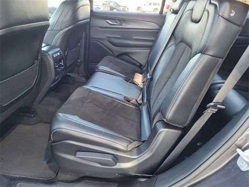 Certified 2024 Jeep Grand Cherokee L Laredo image 17