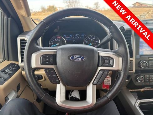 Used 2019 Ford F250 Lariat w/ Chrome Package image 11