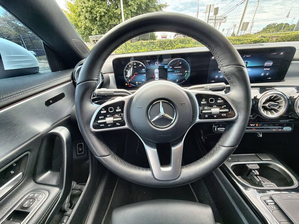 Used 2022 Mercedes-Benz CLA 250 4MATIC image 23