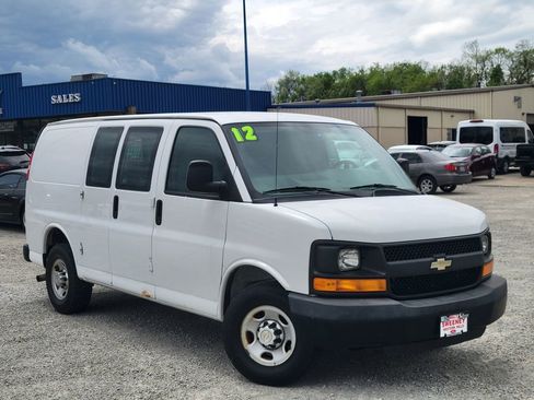 Used 2012 Chevrolet Express 2500 RWD image 21