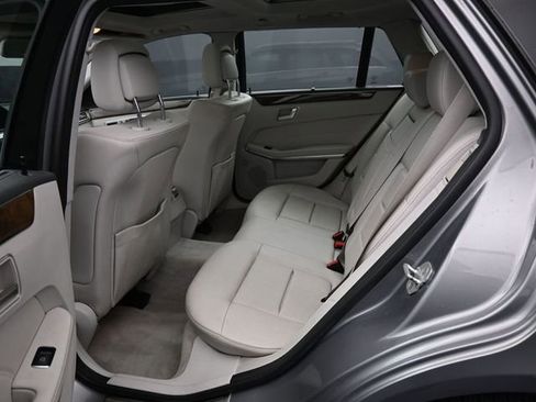 Used 2015 Mercedes-Benz E 350 4MATIC Wagon image 33