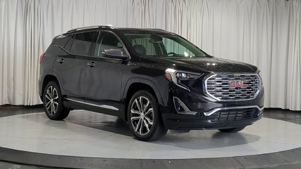 Used 2019 GMC Terrain Denali w/ Advanced Safety Package AWD/4WD image 2