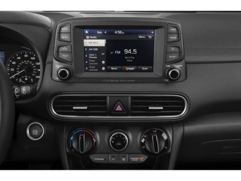 Used 2020 Hyundai Kona SEL Plus AWD/4WD image 10