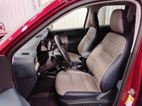 Used 2025 Ford Maverick Lariat w/ 4K Tow Package image 10