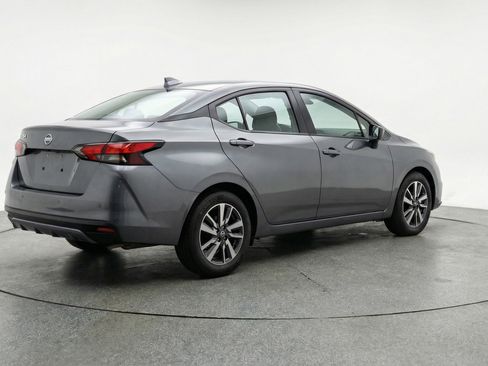 Used 2025 Nissan Versa SV image 9