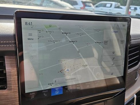 Used 2024 Ford Expedition Limited image 23