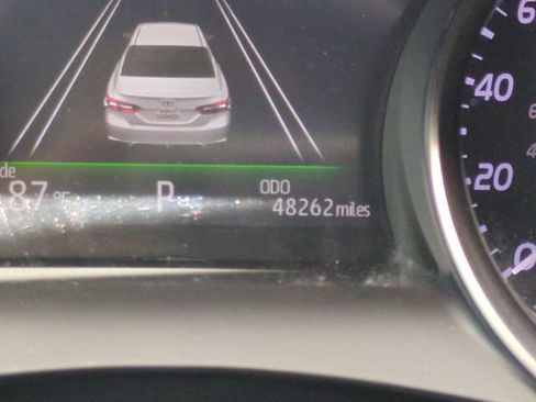 Used 2024 Toyota Camry XSE w/ Navigation Package image 33