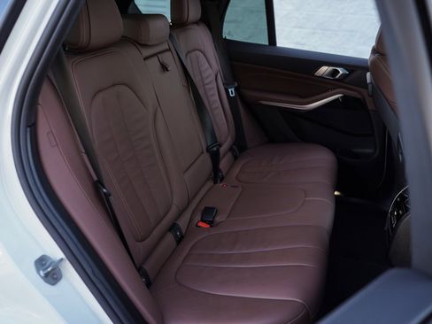 Used 2020 BMW X5 xDrive40i w/ Convenience Package image 24