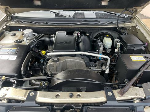 Used 2006 GMC Envoy SLE w/ Sle Preferred Equipment Group image 9