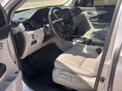 Used 2022 Honda Pilot Special Edition image 3