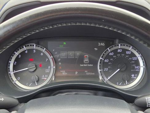 Used 2023 Toyota Highlander LE AWD/4WD image 10