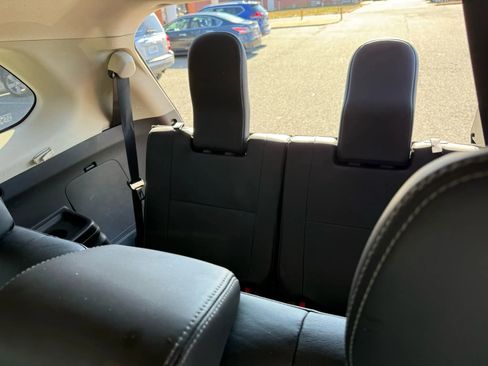 Used 2019 Mitsubishi Outlander SEL image 8