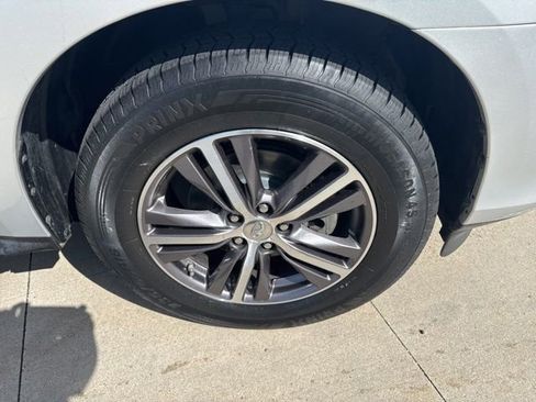 Used 2019 INFINITI QX60 Luxe w/ Essential Package AWD/4WD image 8