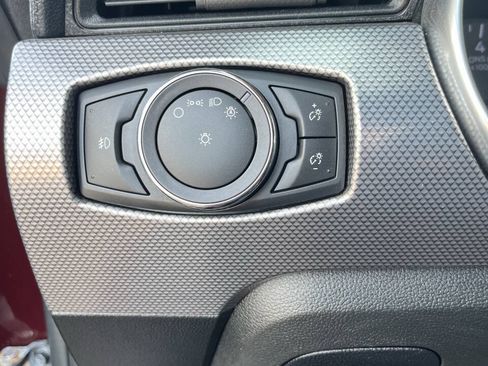 Used 2018 Ford Mustang GT w/ Black Accent Pkg RWD image 14