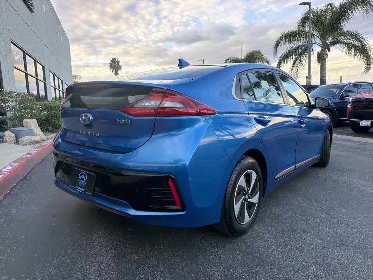 Used 2017 Hyundai Ioniq SEL FWD image 4