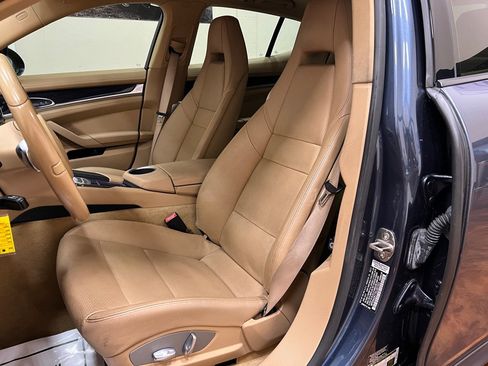 Used 2014 Porsche Panamera 4 image 30